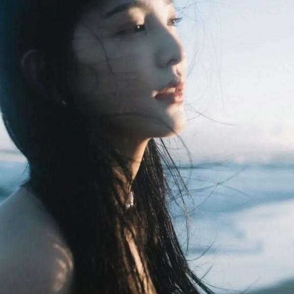 狂鳄海啸